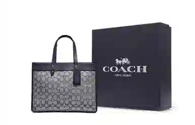 COACH Field 30 Navy Floral