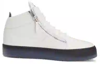 giuseppe zanottiGZ Kriss