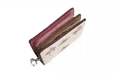 COACH Snap Wallet 11 Logo
