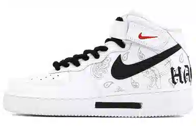 Nike Air Force 1 07