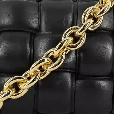 Bottega Veneta Chain Cassette 15Intreccio