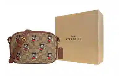 COACH x Disney Jamie 19