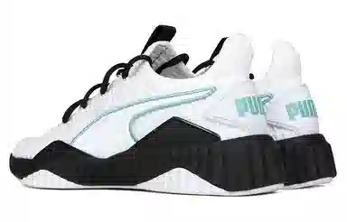 PUMA Defy