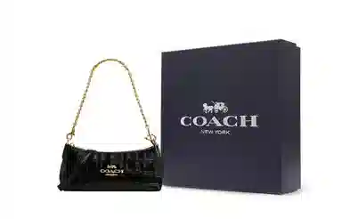 COACH Charlotte 25 Logo