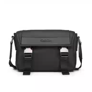 Chrisdien Deny Messenger Bag Black