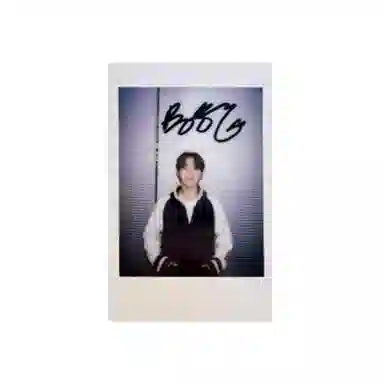 HYBE SEVENTEEN 4SECTOR 17 YZYC