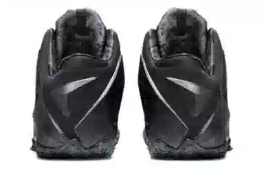 Nike Lebron 11 Blackout