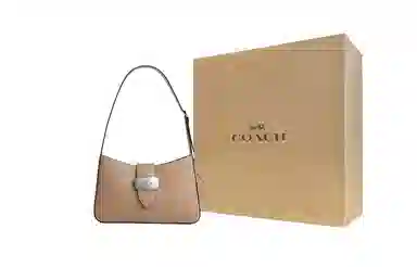 COACH Eliza 25