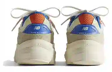 KITH x MSG x New Balance 990 V6