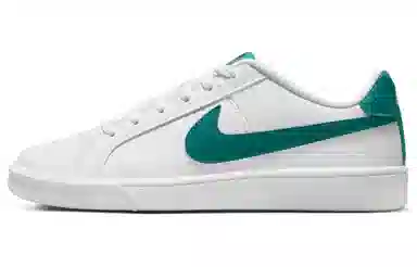 Nike Court Royale