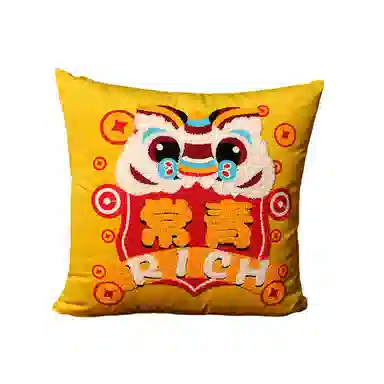 公主恋人 龙年暴富大吉绣花靠枕  抱枕 玩偶 毛绒公仔