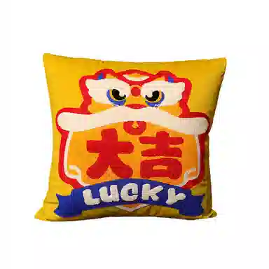 公主恋人 龙年暴富大吉绣花靠枕  抱枕 玩偶 毛绒公仔