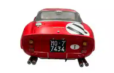 CMC Exclusive Modelle x Ferrari 118 250GTO 11