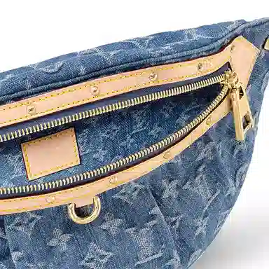 LOUIS VUITTON Bumbag