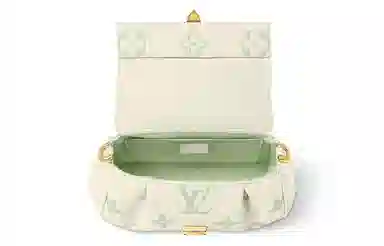LOUIS VUITTON Favorite