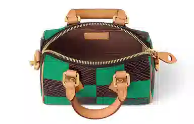 LOUIS VUITTON Speedy Nano