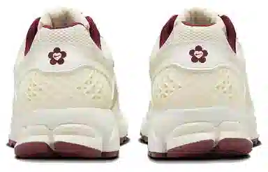 Nike Air Zoom Vomero 5 Valentine's Day