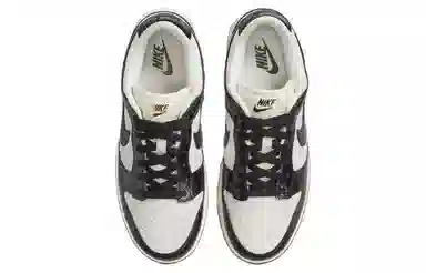 Nike Dunk LX
