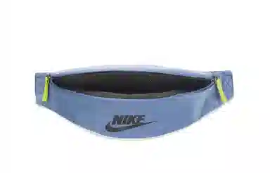 Nike Heritage Sportswear