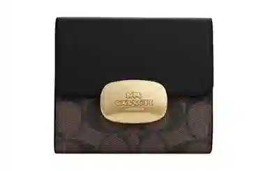 COACH Eliza 9 Logo