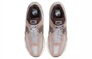 Nike Air Zoom Vomero 5