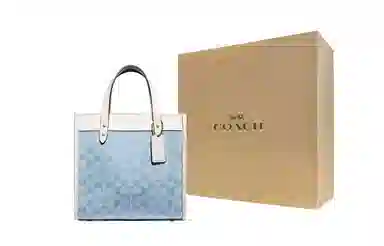 COACH Field 22 Chambray Tote