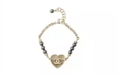 CHANEL 23p C Logo