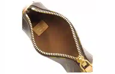 LOUIS VUITTON Papillon