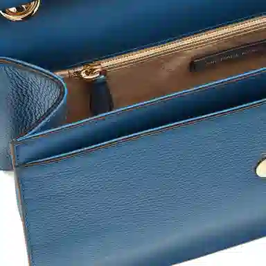 MICHAEL KORS MK Kathy Logo