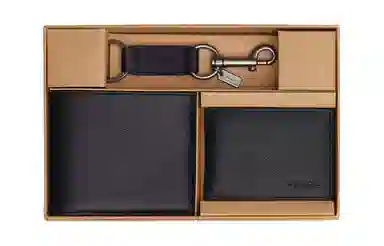 COACH 3 IN 1 Wallet Logo