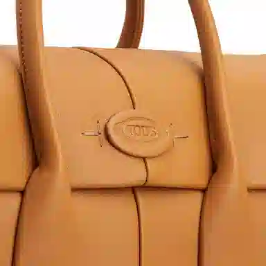 TOD'S