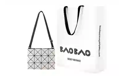 ISSEY MIYAKE Lucent Gloss Mix