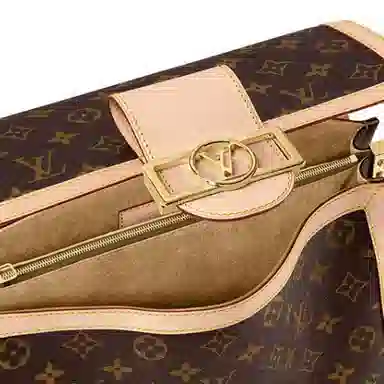 LOUIS VUITTON Dauphine Soft GM