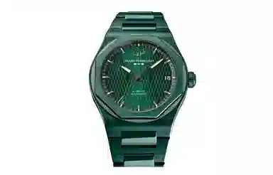 Girard-Perregaux Laureato x Aston Martin 42mm Green Ceramic