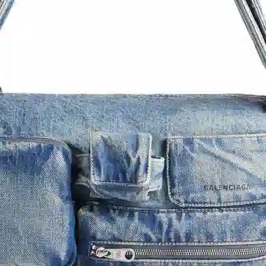 Balenciaga Superbusy Logo