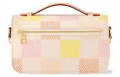 Louis Vuitton Pochette Metis East West