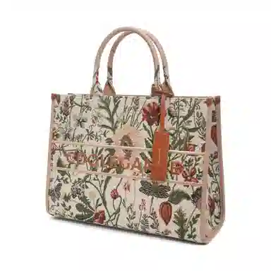 BELLE Floral Embroidered Tote