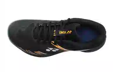 YONEX