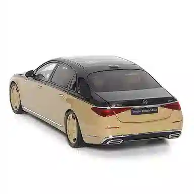 Almost Real 118 S680 2021