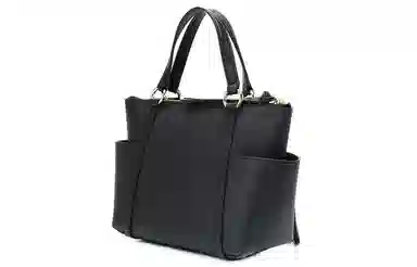 MICHAEL KORS MK Sullivan Logo