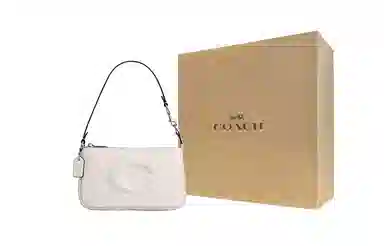 COACH Nolita 19