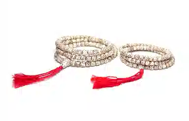 MOUNTAINS AND MANS 108