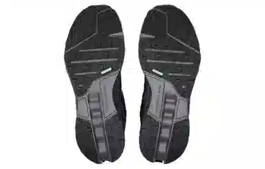 On Cloudsurfer Trail Waterproof