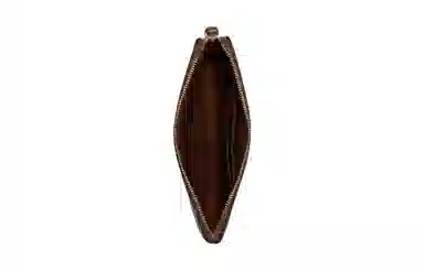 COACH Corner Zip Wristle 20 Logo