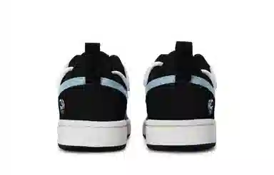 Nike Court Borough Low 811 GS