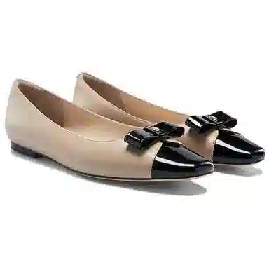 NINE WEST
