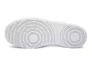 Nike Court Borough Low