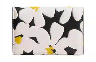 COACH Trifold Wallet 10