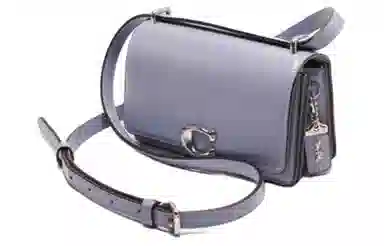 COACH Bandit 18