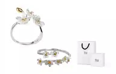 饰伴 轻奢小众设计感繁花似锦 小清新 勿忘我花朵 设计 戒指 女款